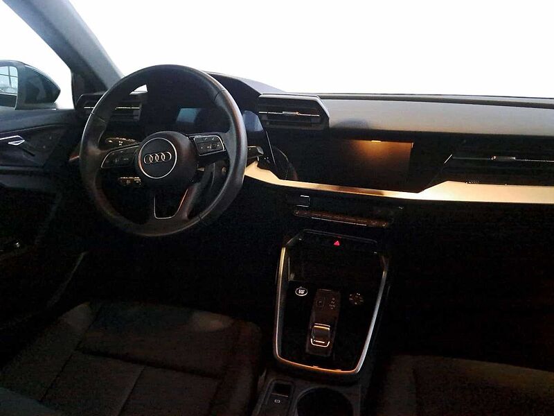 Audi A3 A3 SPORTBACK 30 TFSI S-TRONIC NAVI KLIMA LED DAB L